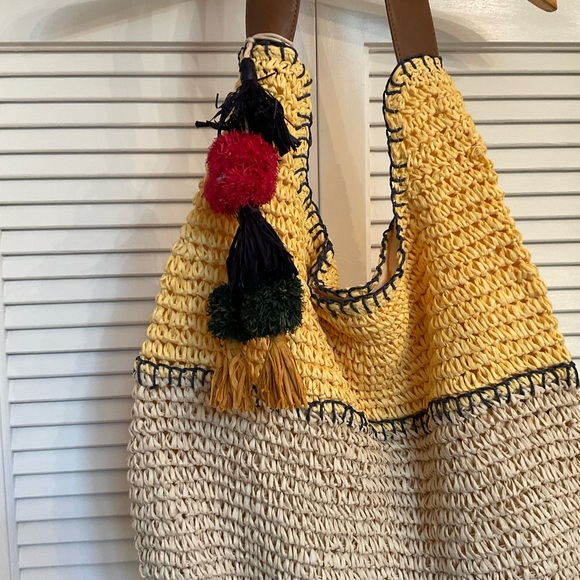 Hobo Style Straw Tote Yellow Natural Tassels - Picture 4 of 8